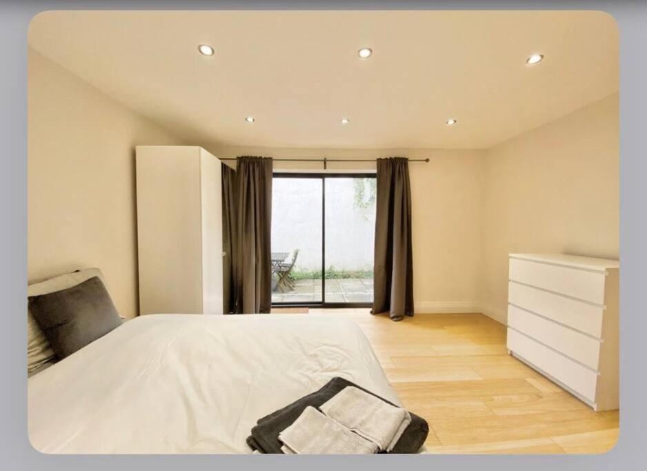 Luxury 4-Bed Apartment With Balcony & Garden, Near Emirates Stadium, 15 Mins To Central London Exterior photo
