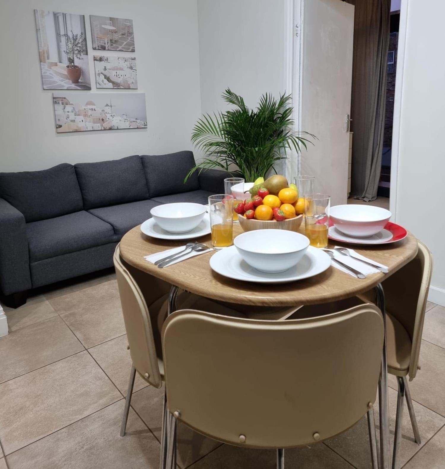 Luxury 4-Bed Apartment With Balcony & Garden, Near Emirates Stadium, 15 Mins To Central London Exterior photo